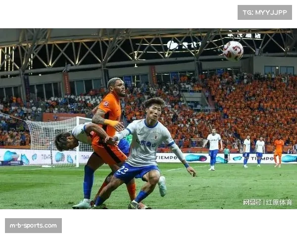 郑铮惊天远射中框险破门山东泰山主场战平云南玉昆